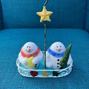 Enesco Daniel Dela Cruz Ceramic festive Snow People with Holder